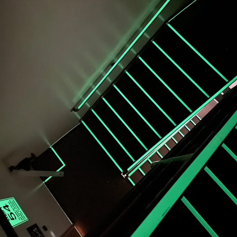 Stairway-and-handrail-markings