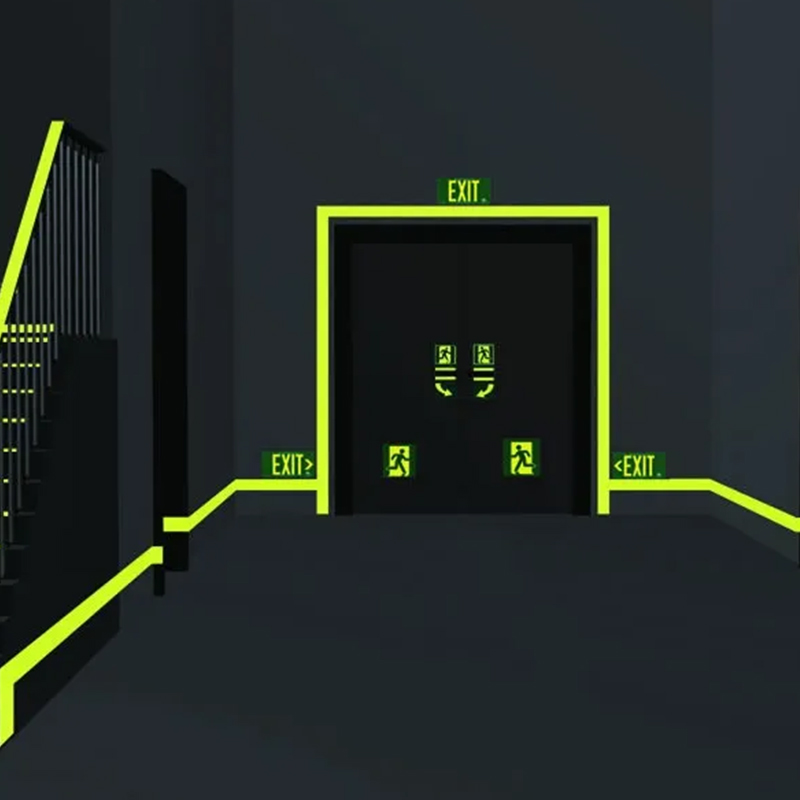 Low-location-escape-path-markings